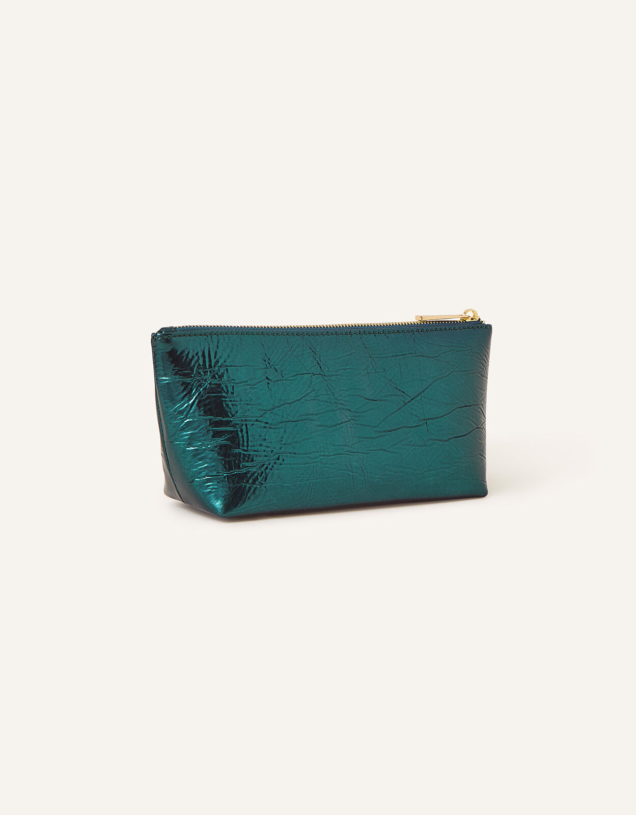 Whistles make store up bag