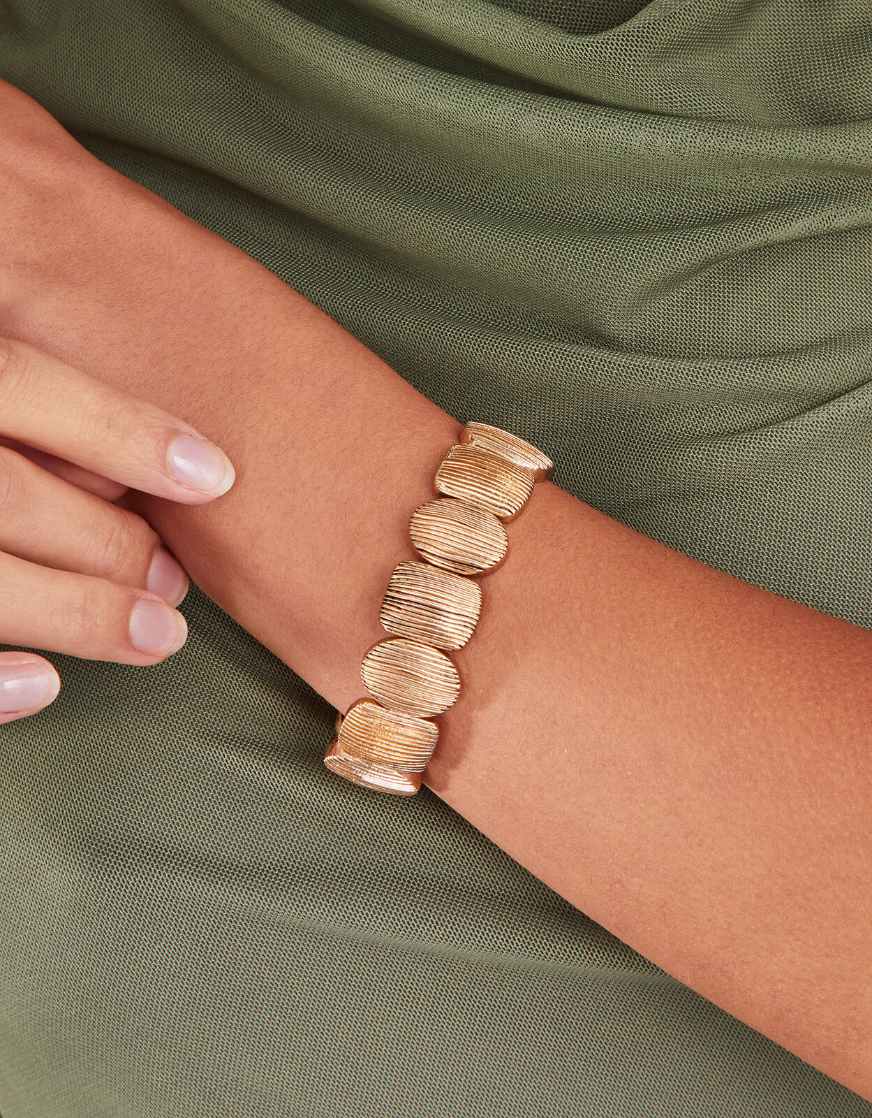 Stretch hot sale metal bracelets