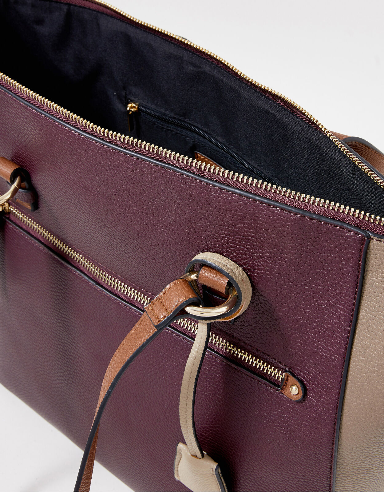 Accessorize molly tote bag top