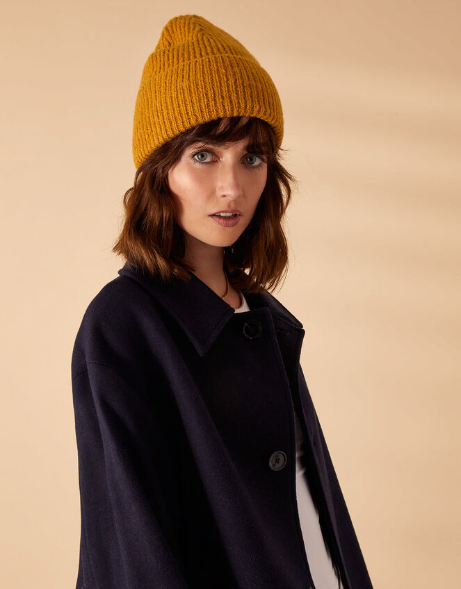 bobble hat accessorize