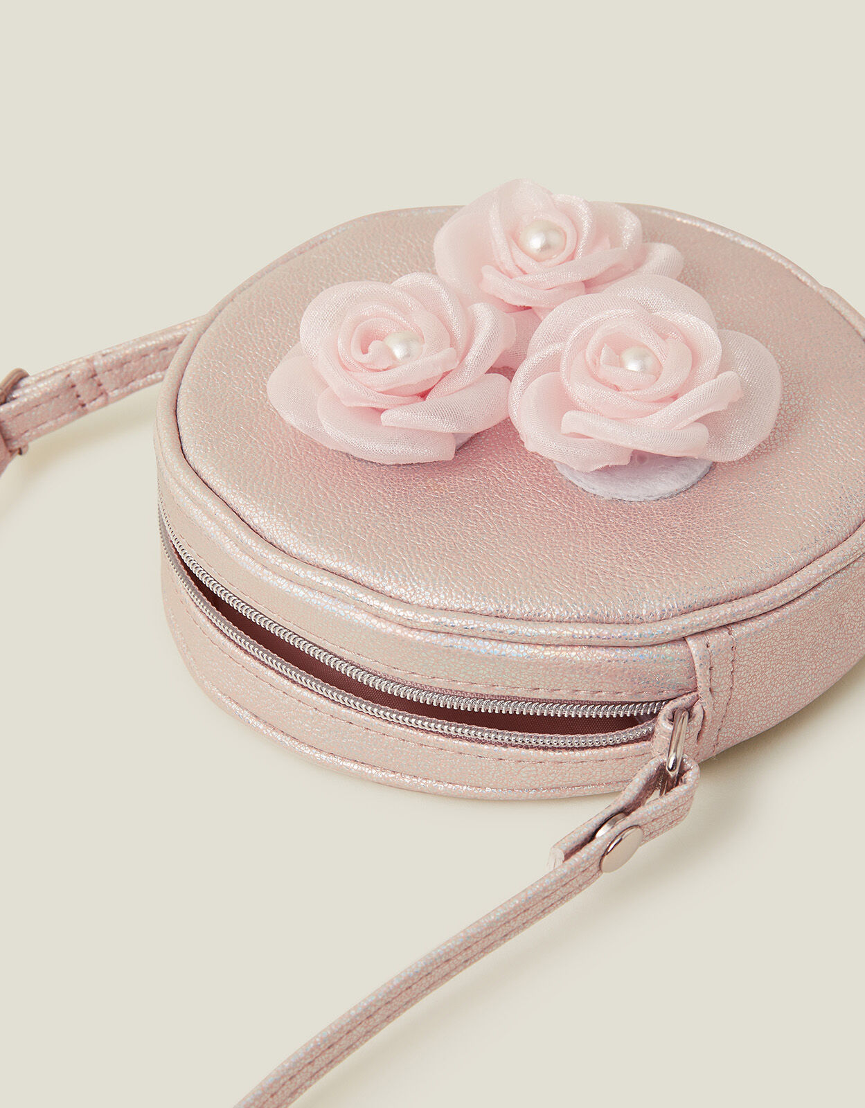 Accessorize 2025 round bag