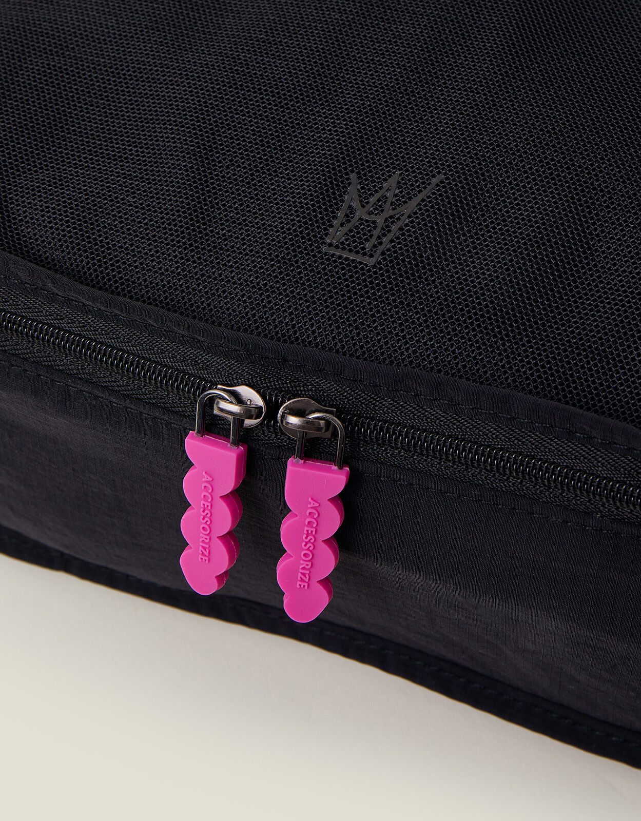 Accessorize travel bags online