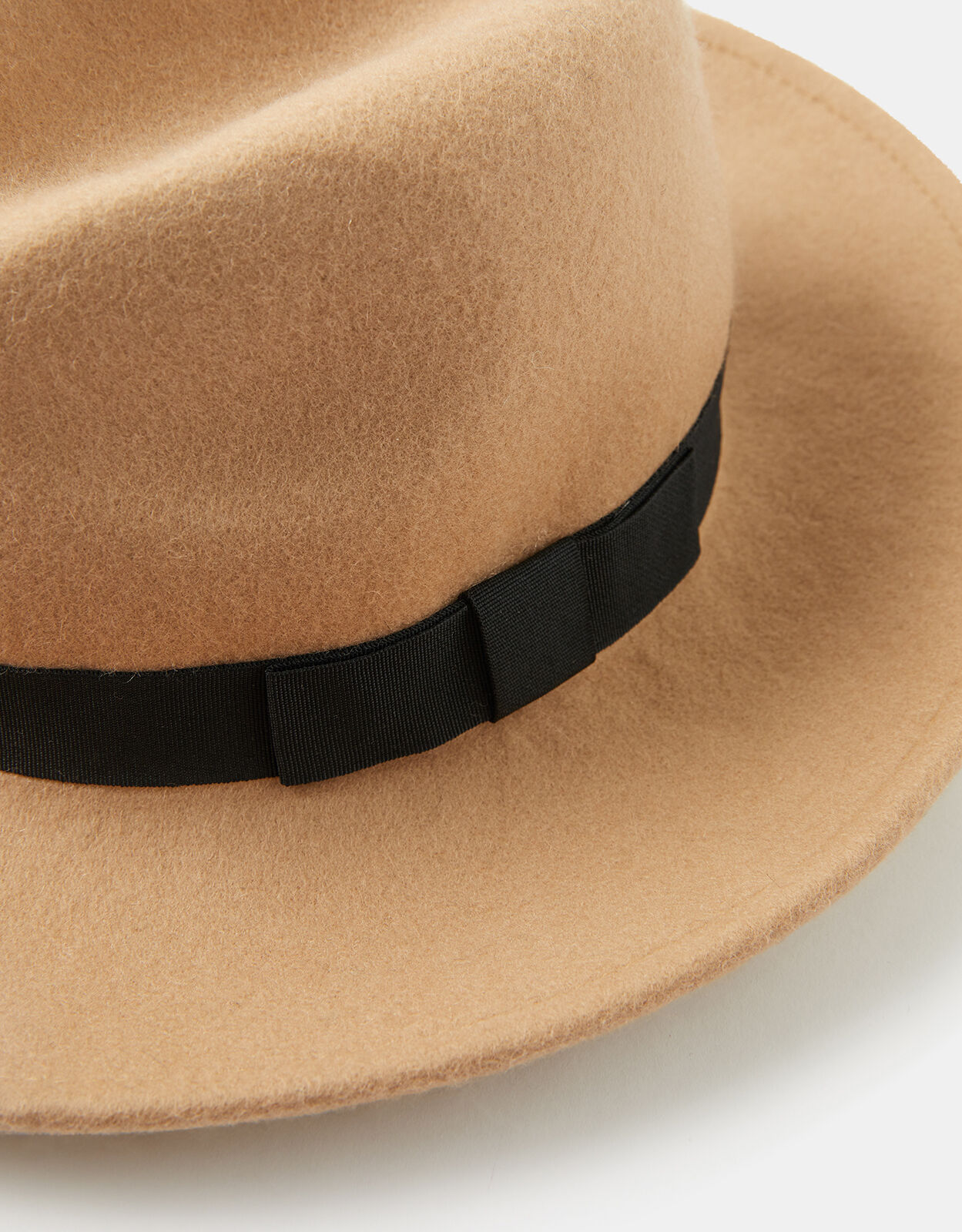 Ribbon Trim Fedora in Pure Wool Camel 