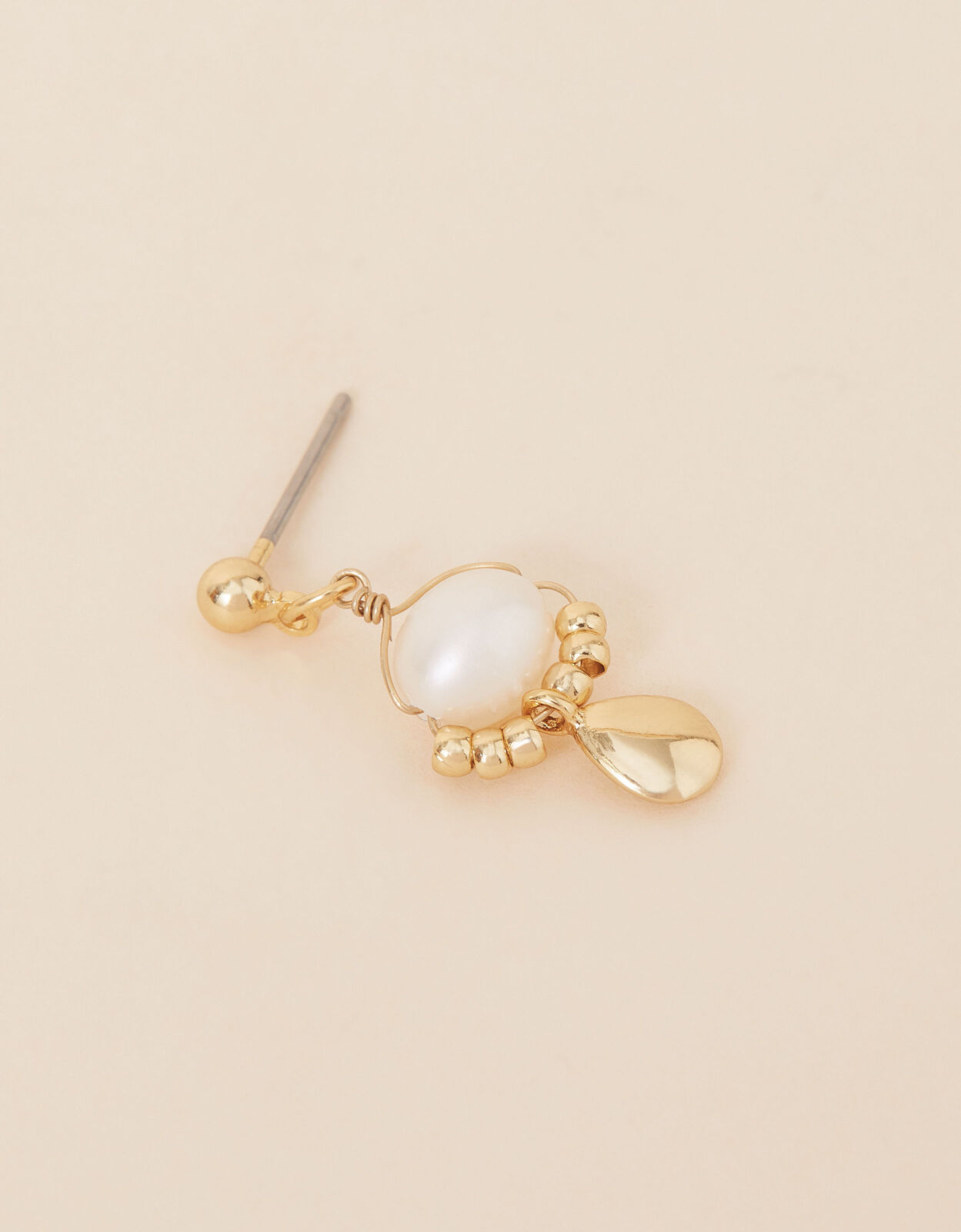 Single pearl discount earrings in gold