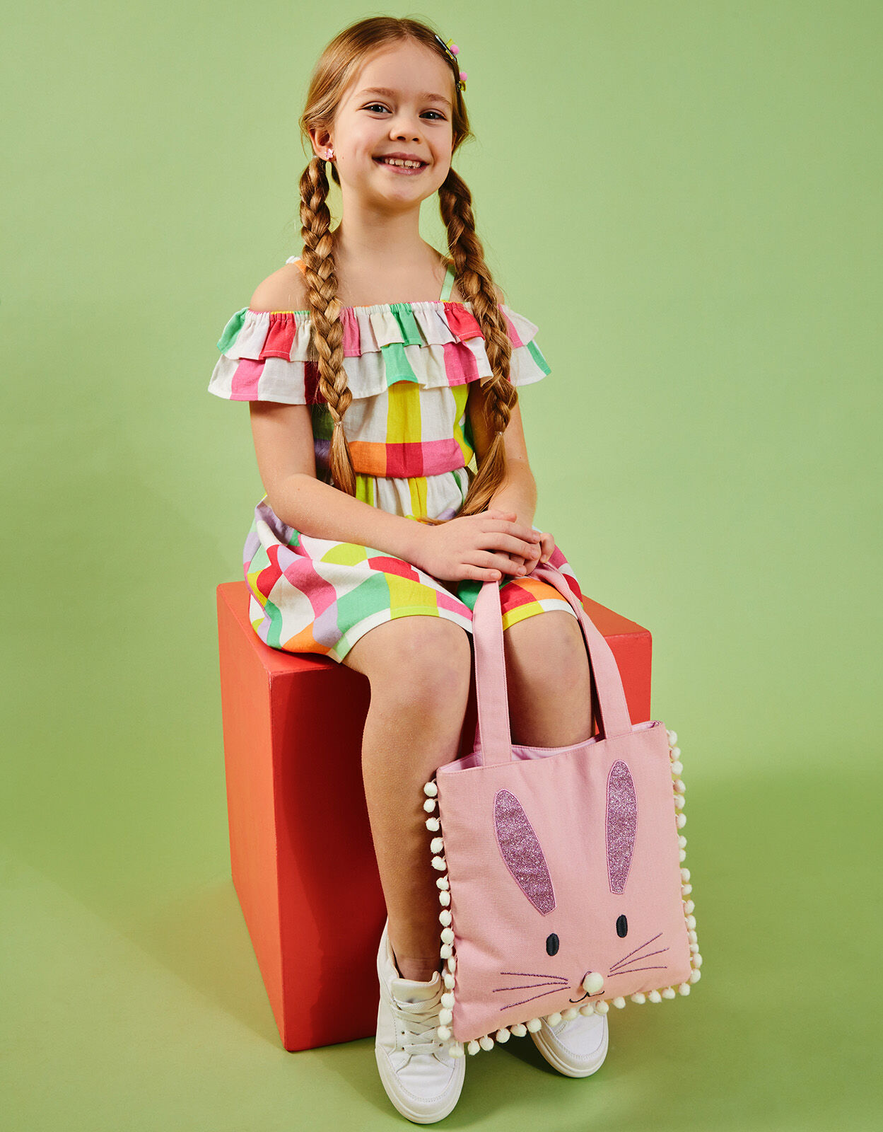 Girls with bags 2025