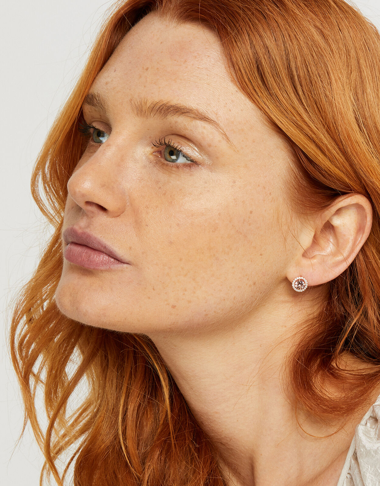 Swarovski halo outlet stud earrings
