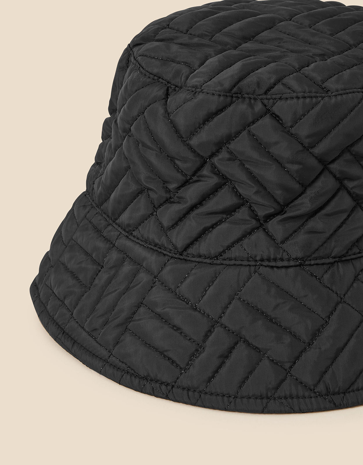 Quilted rain hat 2025