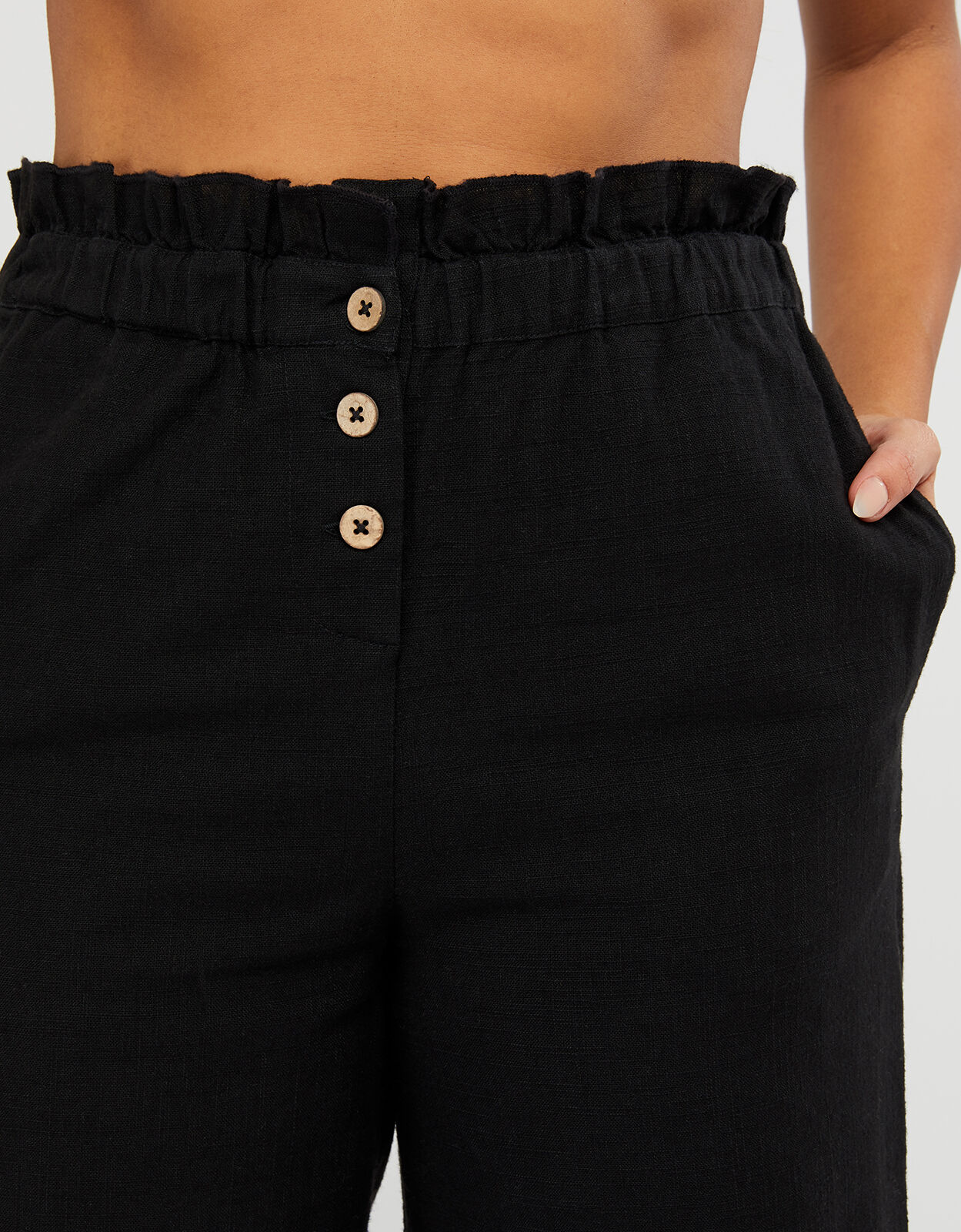 ディセンダントSHORE CORDUROY BEACH TROUSERS 黒 4 Cotton Corduroy Wide-Leg Ankle Pant | EILEEN FISHER