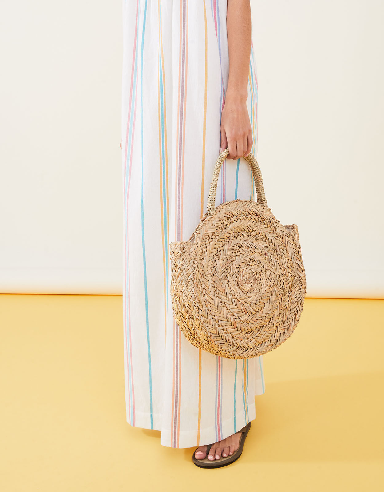Straw shop circle handbag