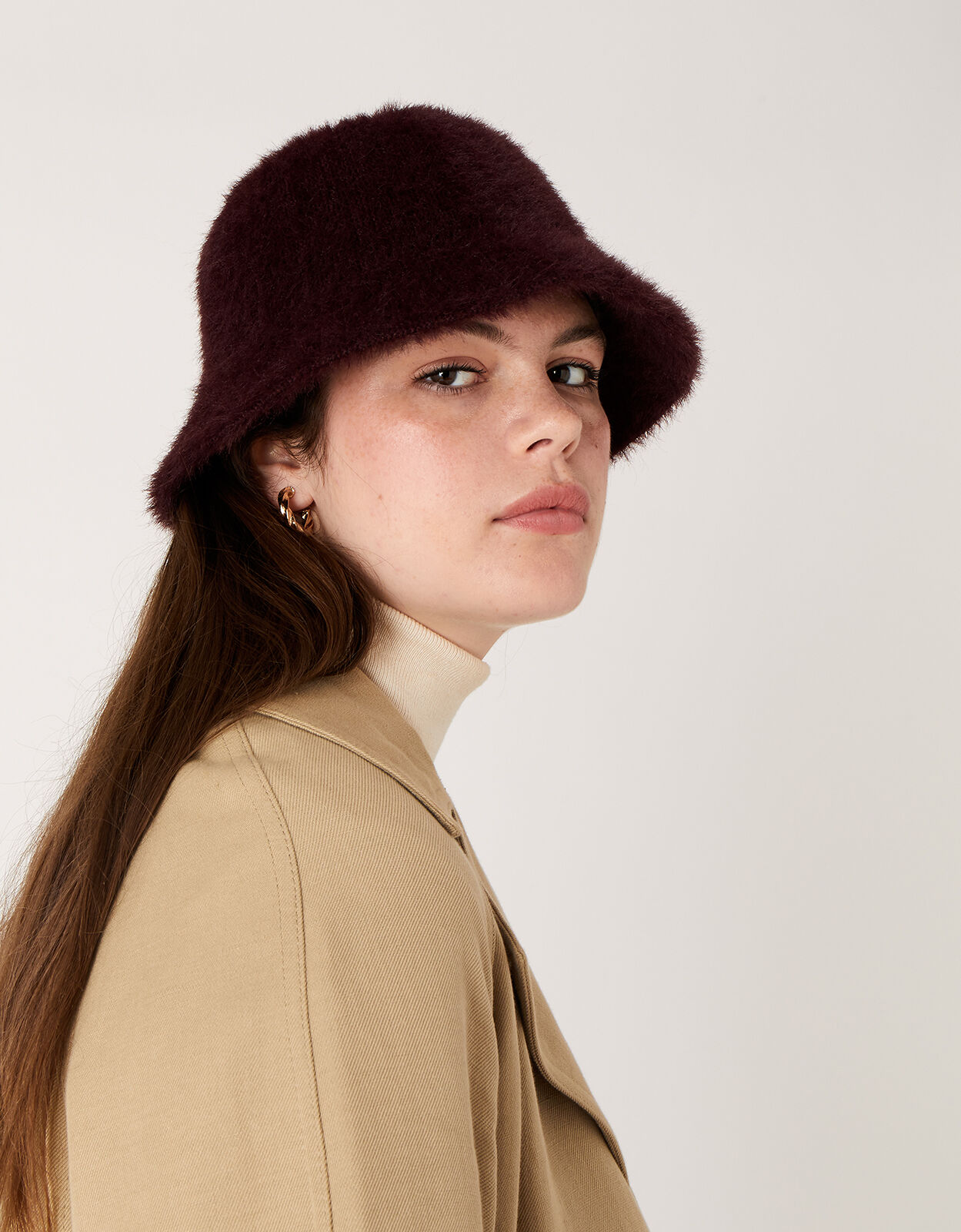 Large fluffy bucket hat clearance
