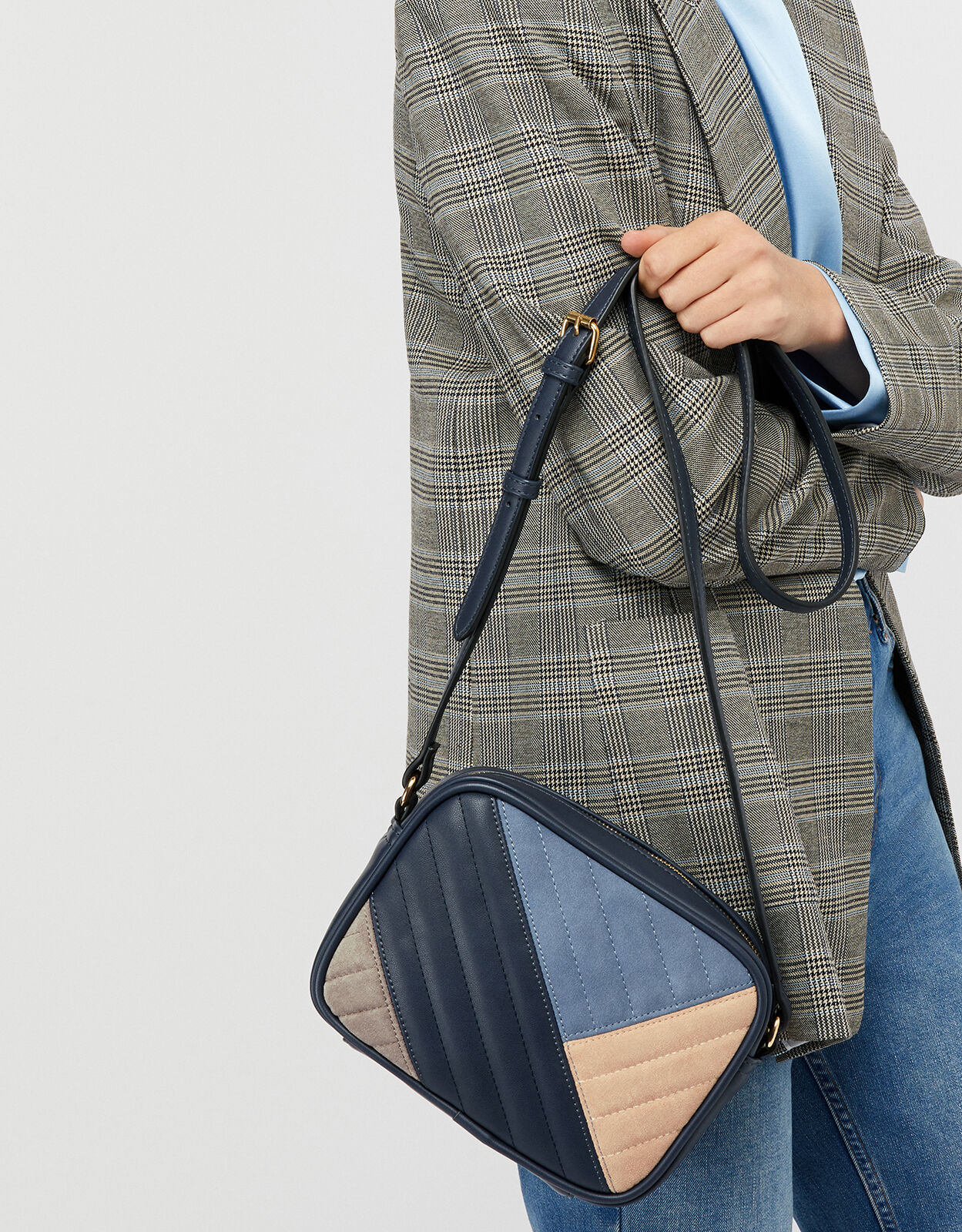 Accessorize camera bag 2025