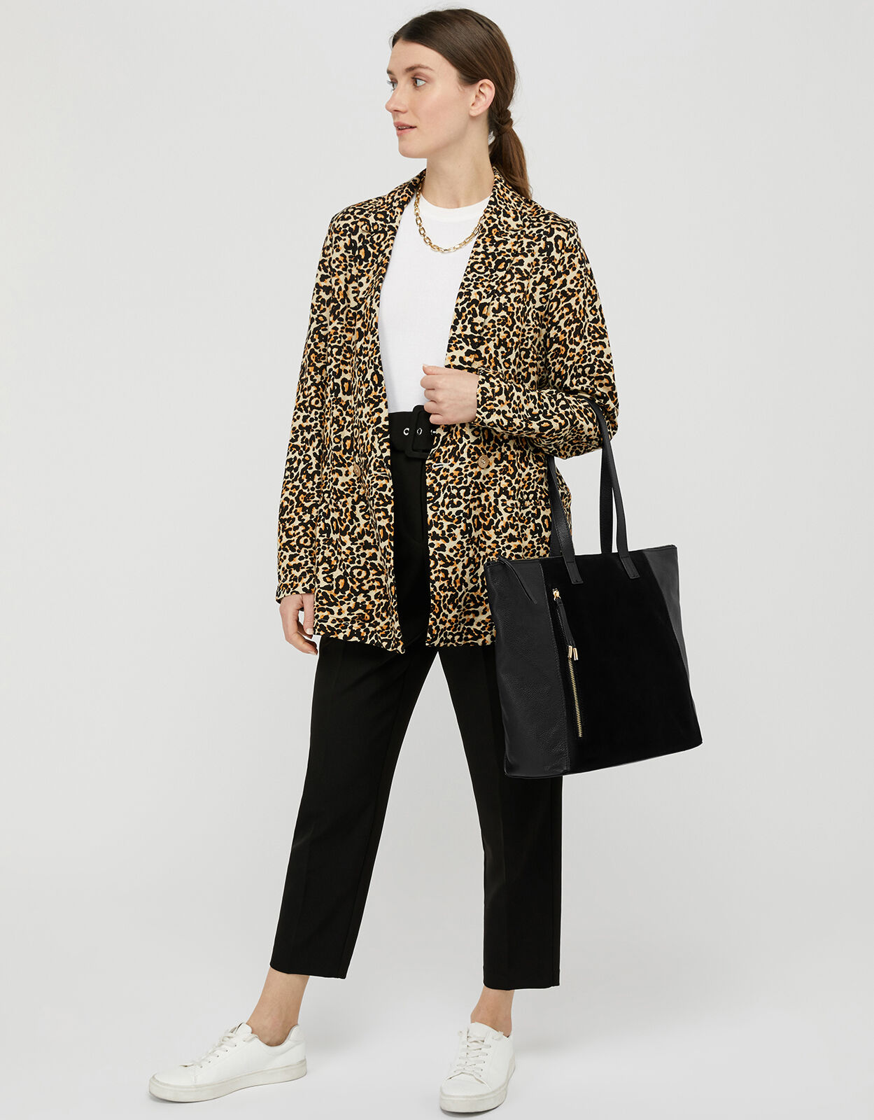 accessorize shopper