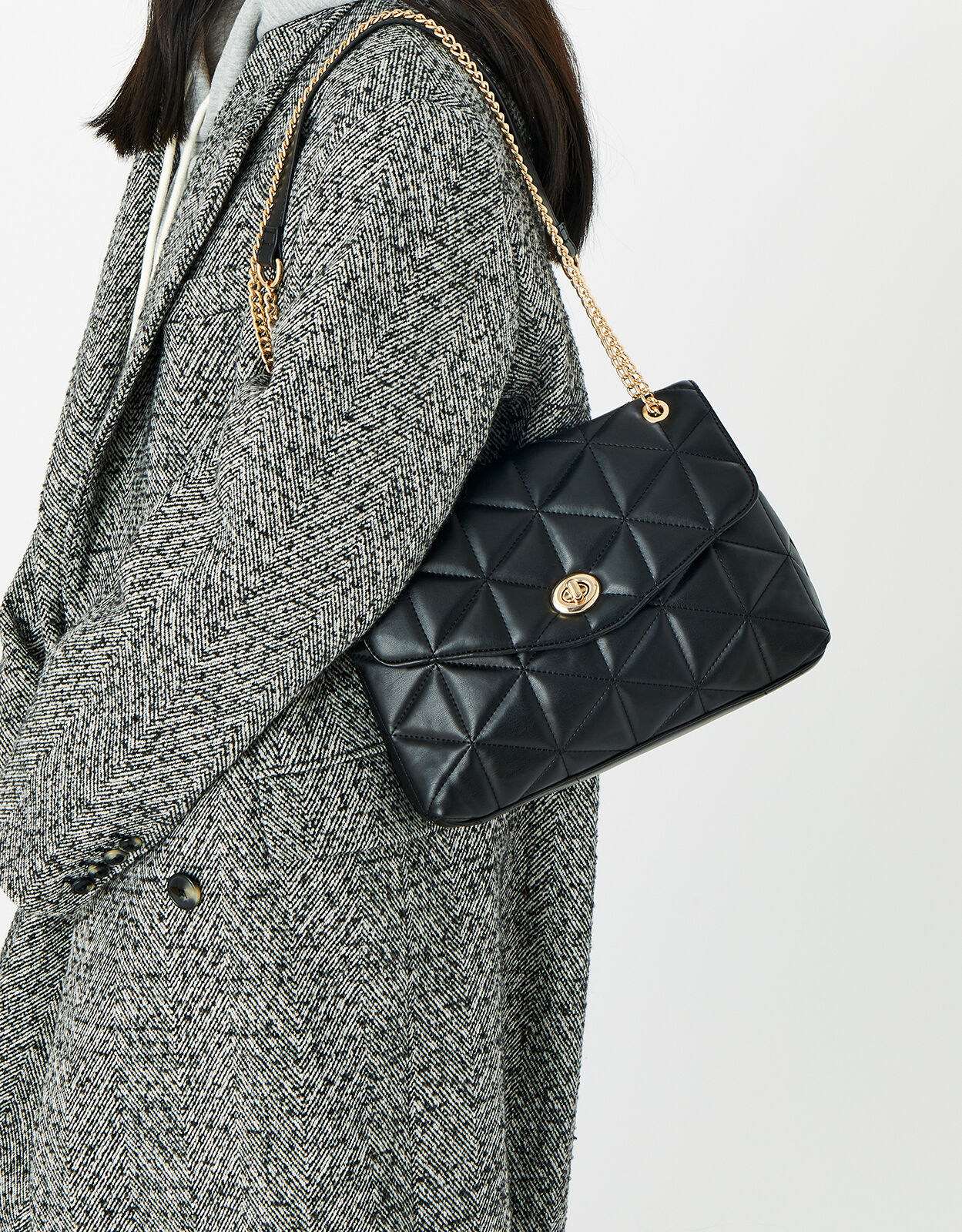 Eva Quilted Shoulder Bag Black