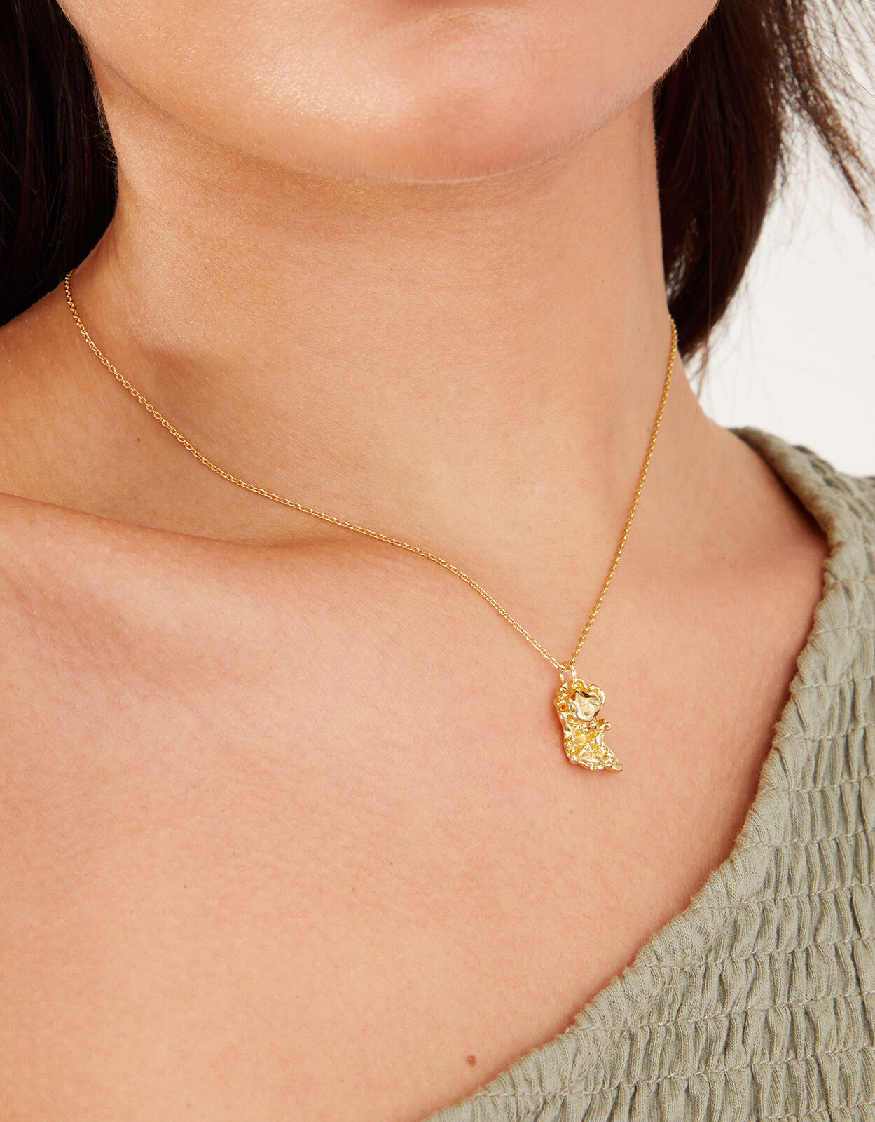 14ct Gold Plated Molten Pendant Necklace Z for Accessorize