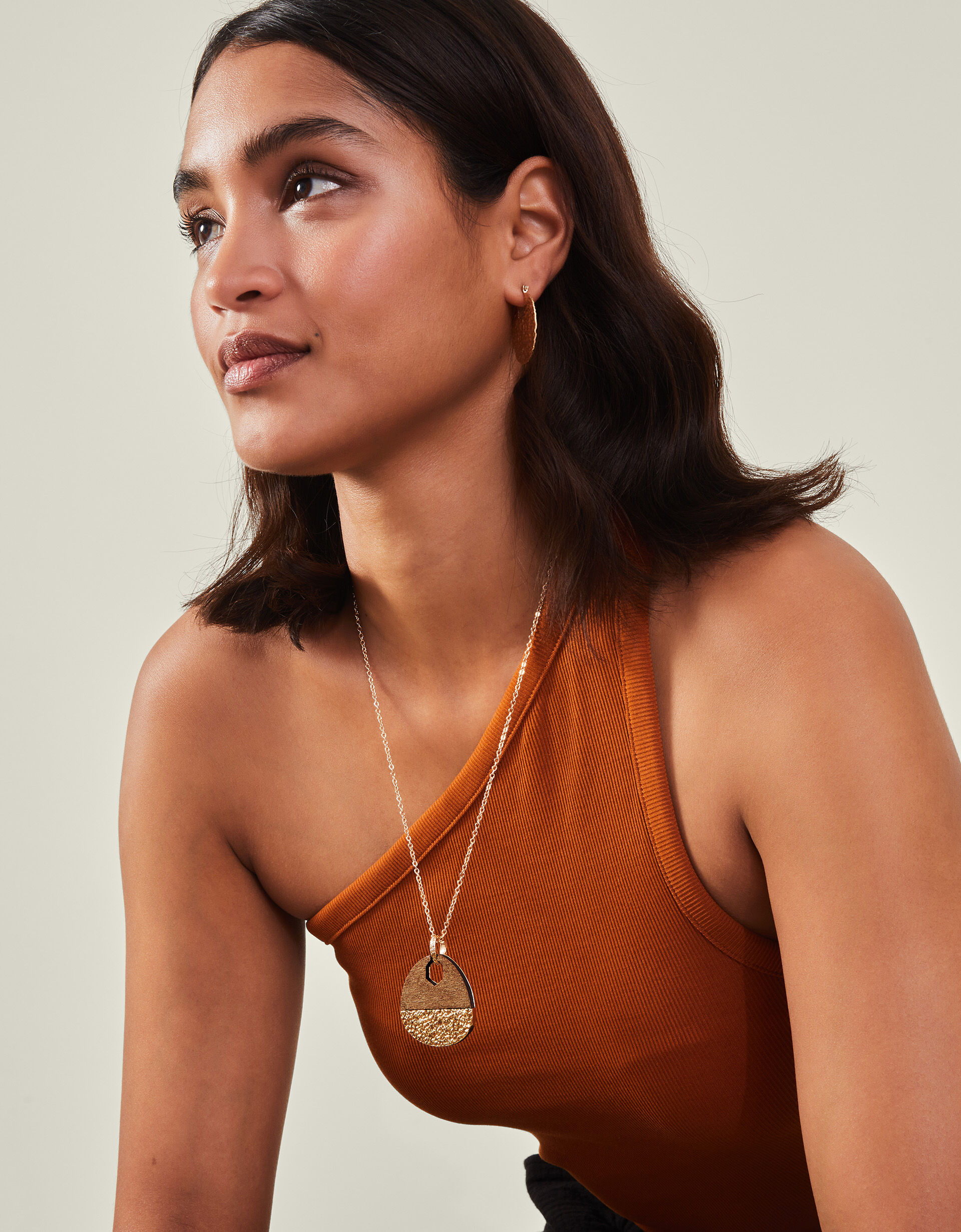 Long Wooden Pendant Necklace Pendant Necklaces Accessorize Global
