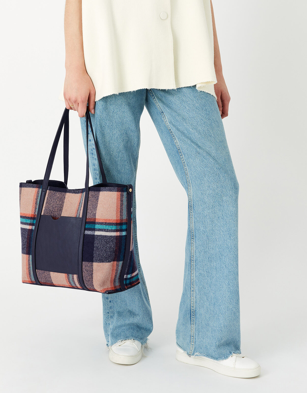 Check deals tote bag