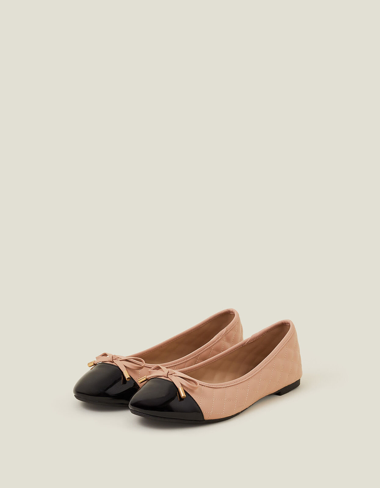 Nude discount shiny flats
