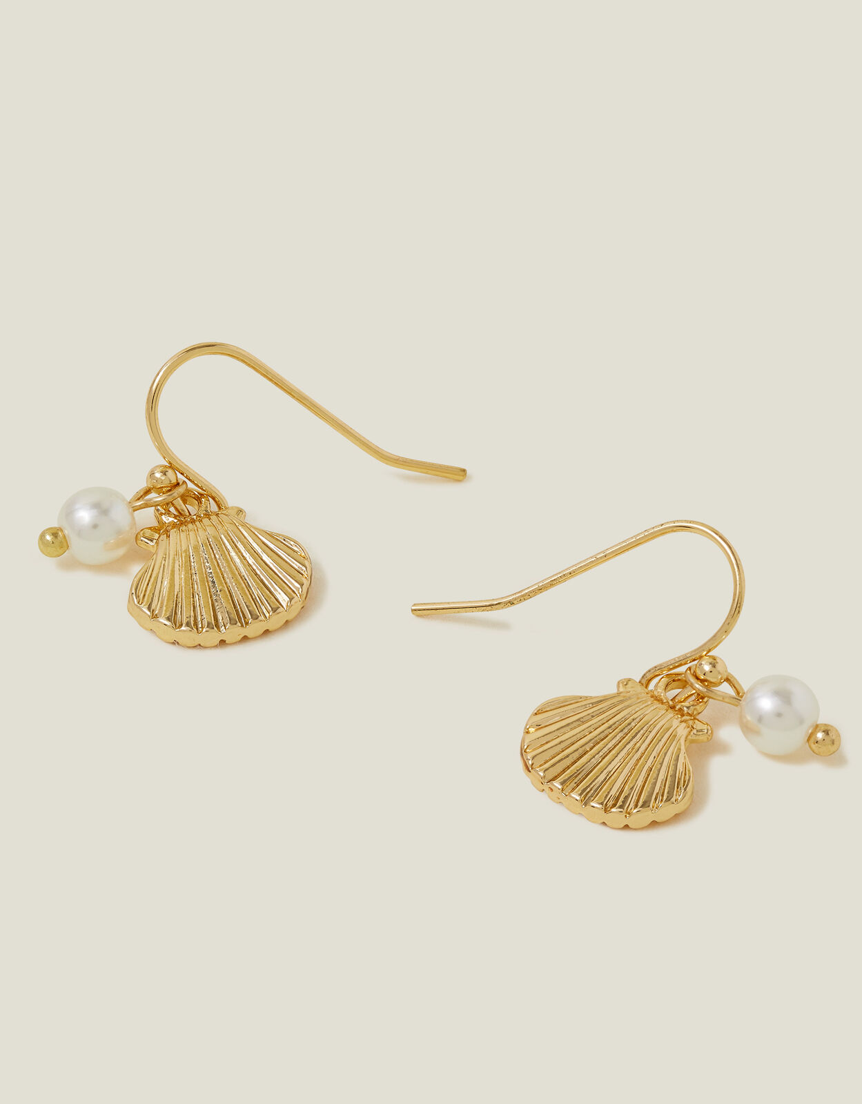Dangle earrings shop accessorize