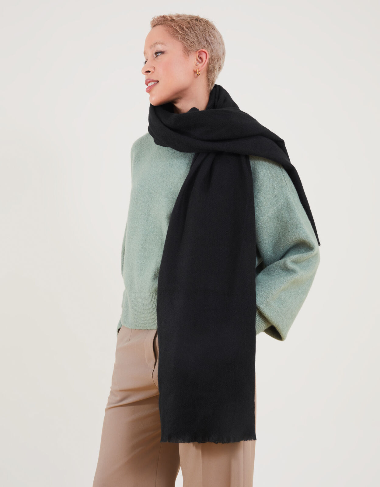 Black blanket on sale scarf