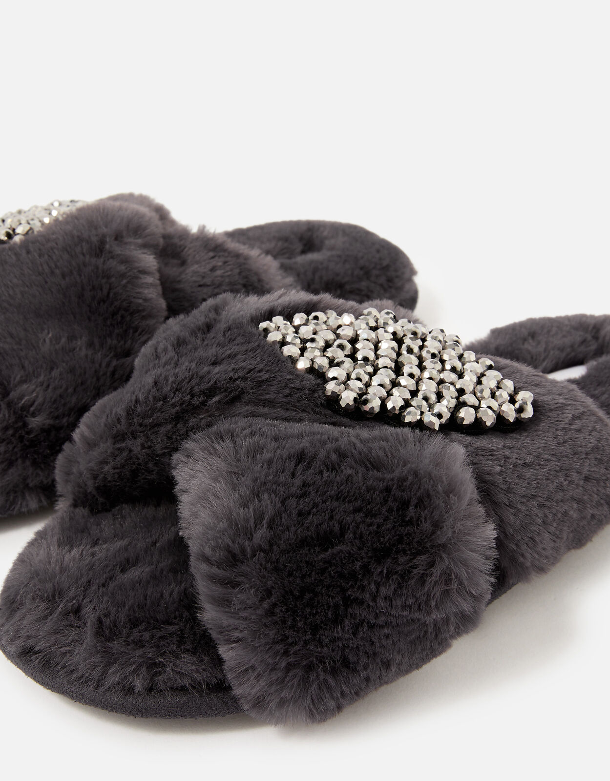 Cross over slippers clearance grey