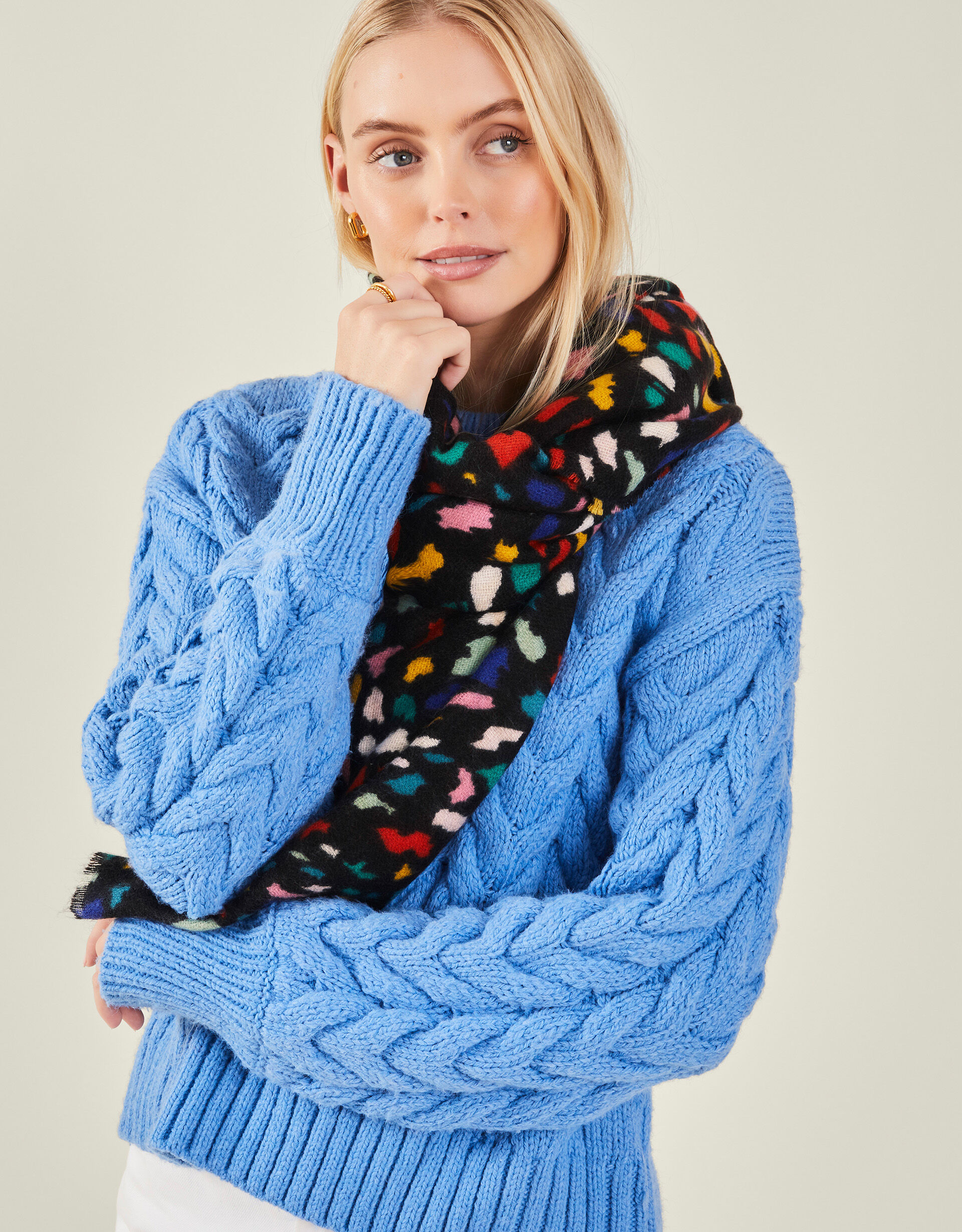 Blanket scarf cardigan 2025
