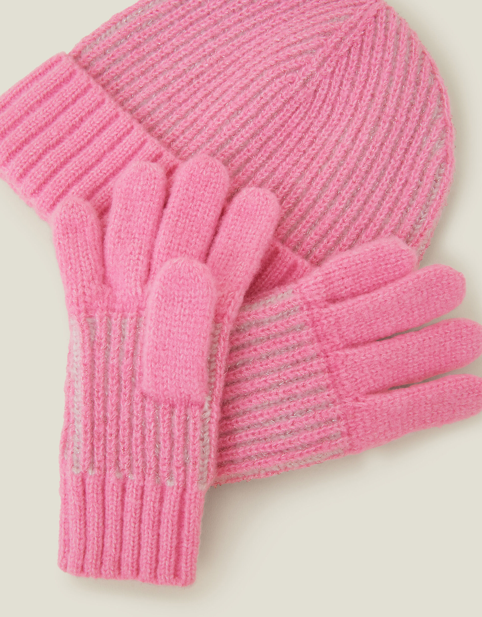 Pink winter hat and gloves shop