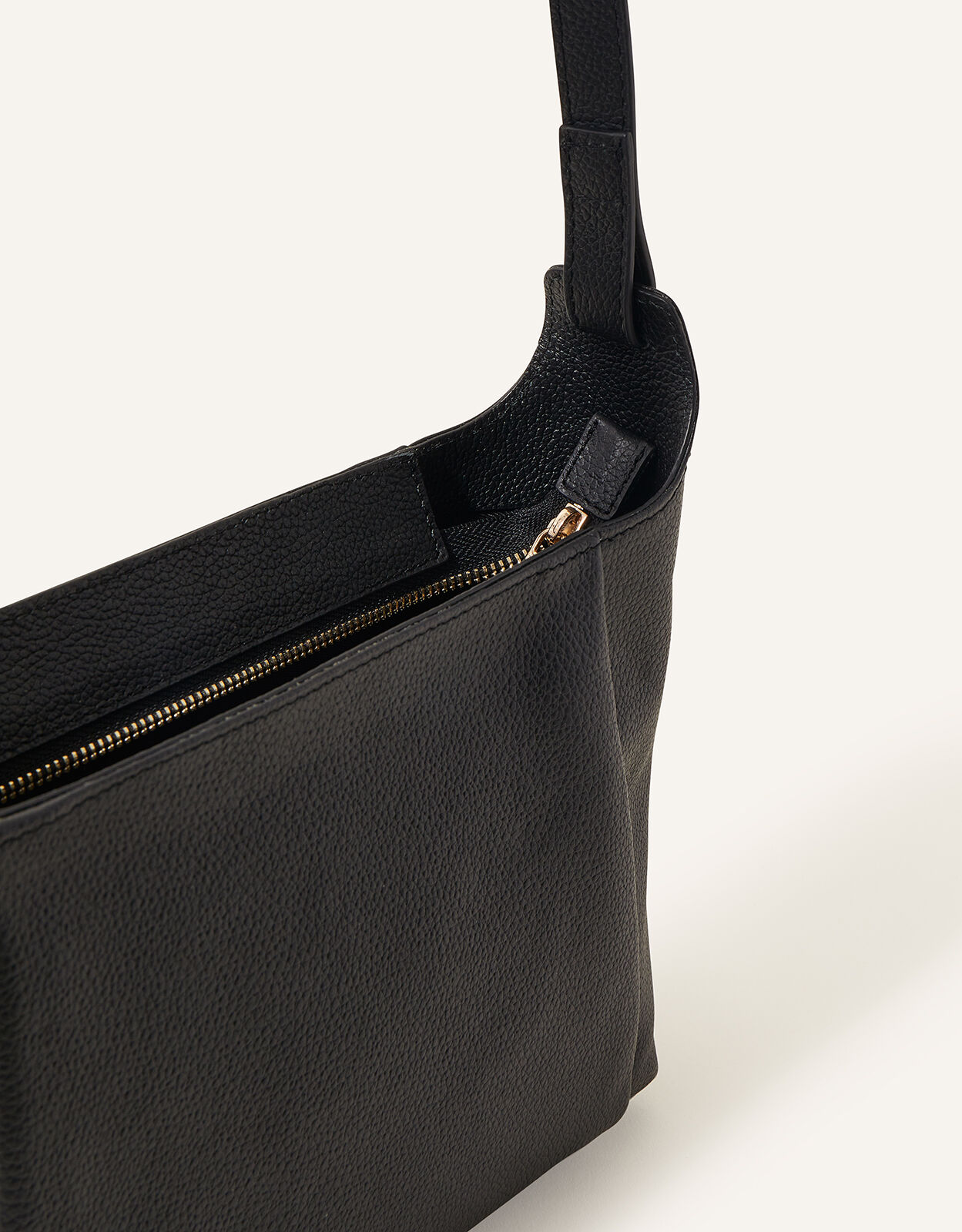 Zip top hotsell leather crossbody bag