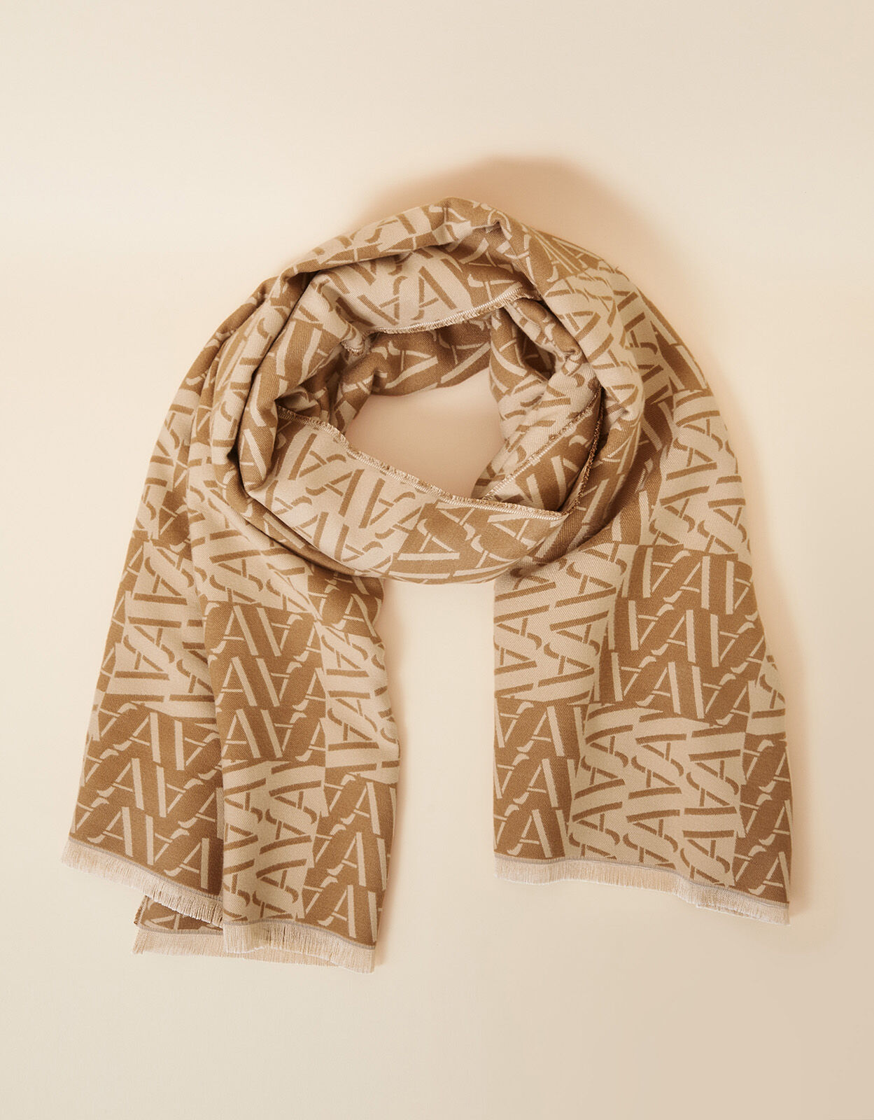 Fendi online blanket scarf