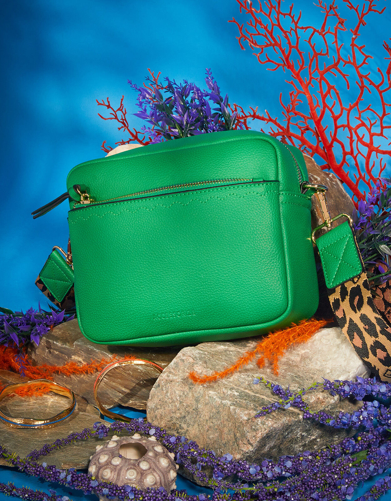 Coach crossbody hotsell camera bag