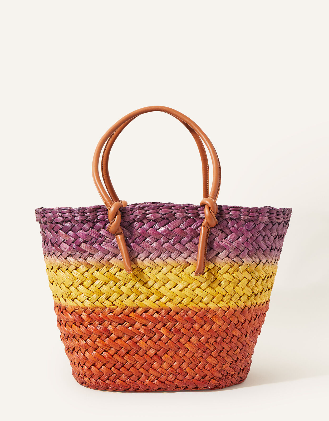 Straw bag accessorize hot sale