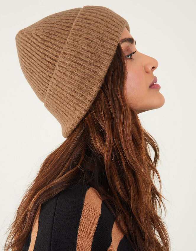 bobble hat accessorize