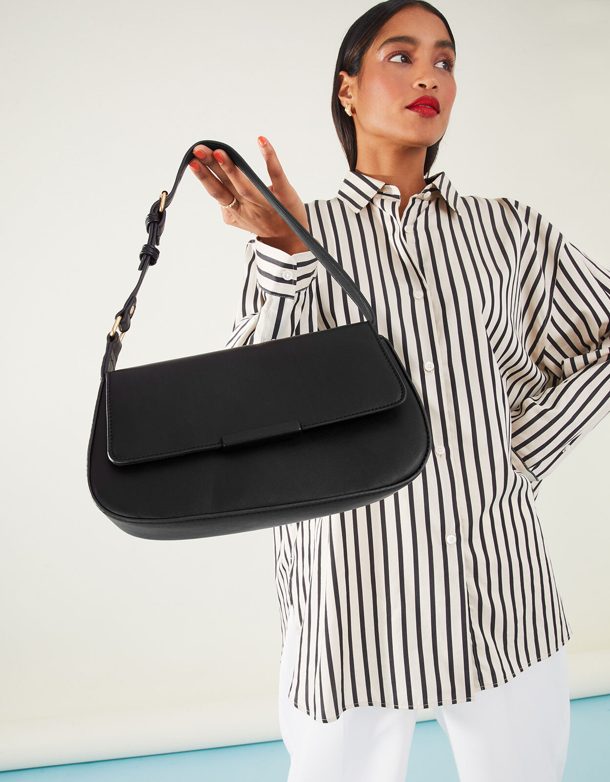 Large black bag on sale with shoulder strap