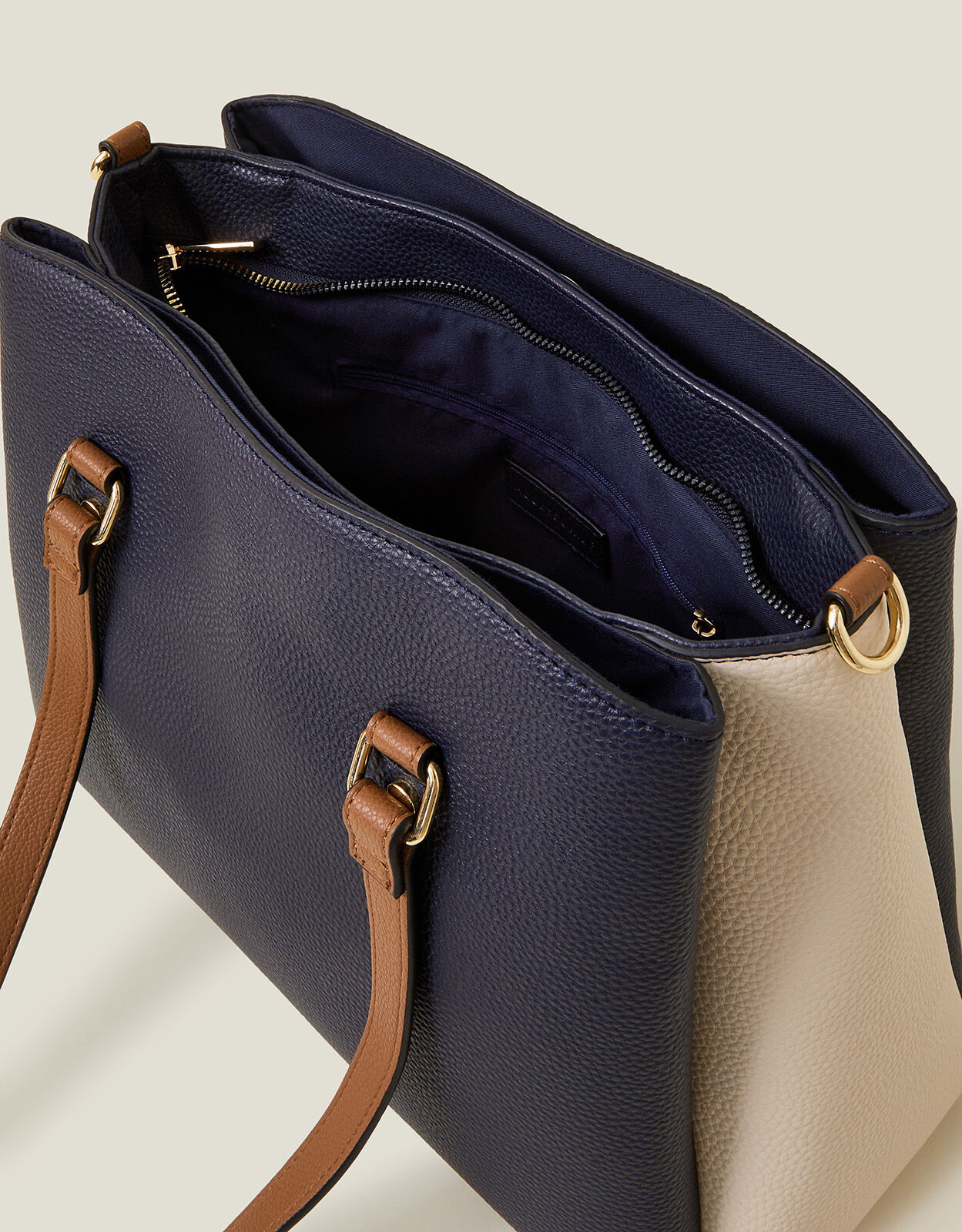 FACADE PATTERN ★ Langres Bag 2 colors Colour Block Shoulder Bag | Shoulder Bags | Accessorize Global