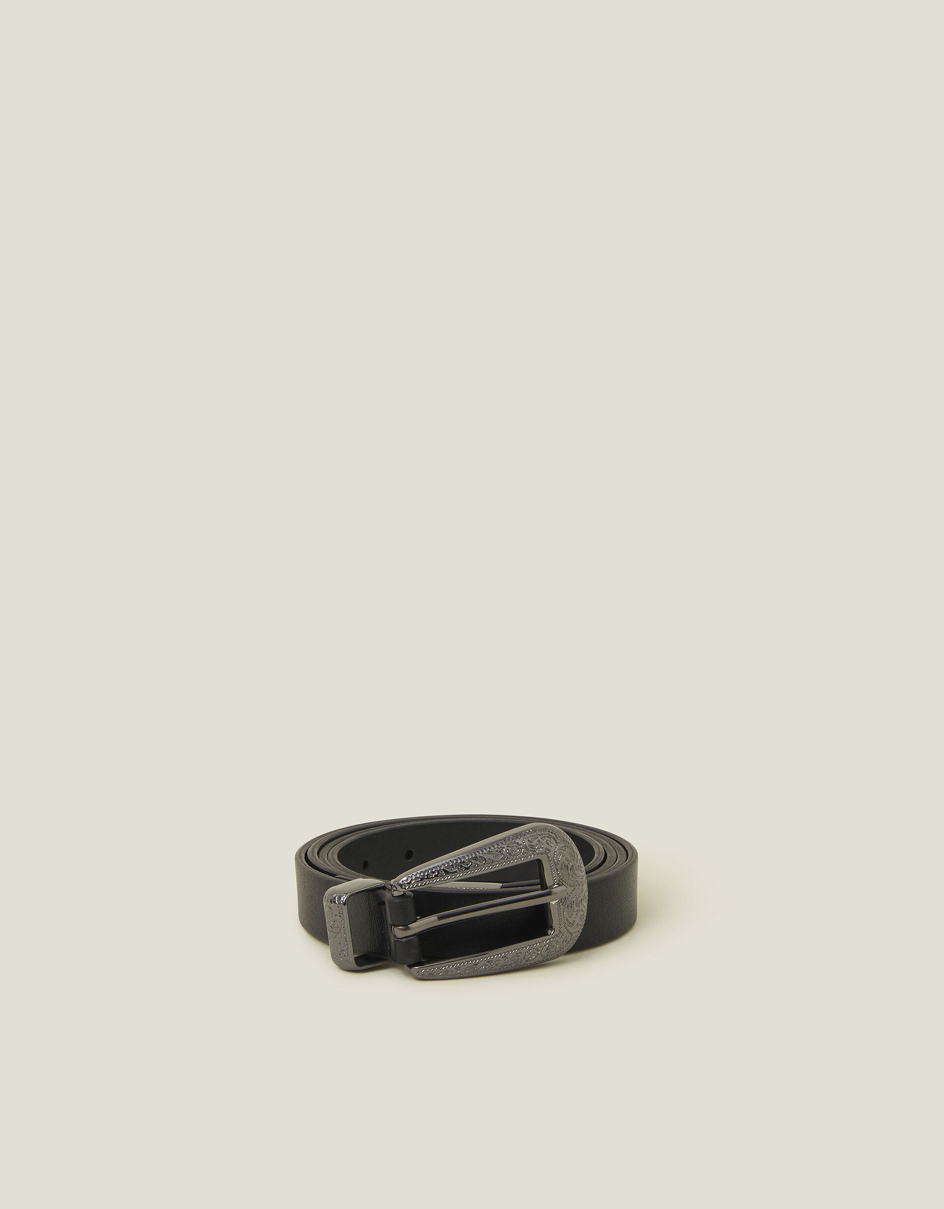Accessorize belts 2025