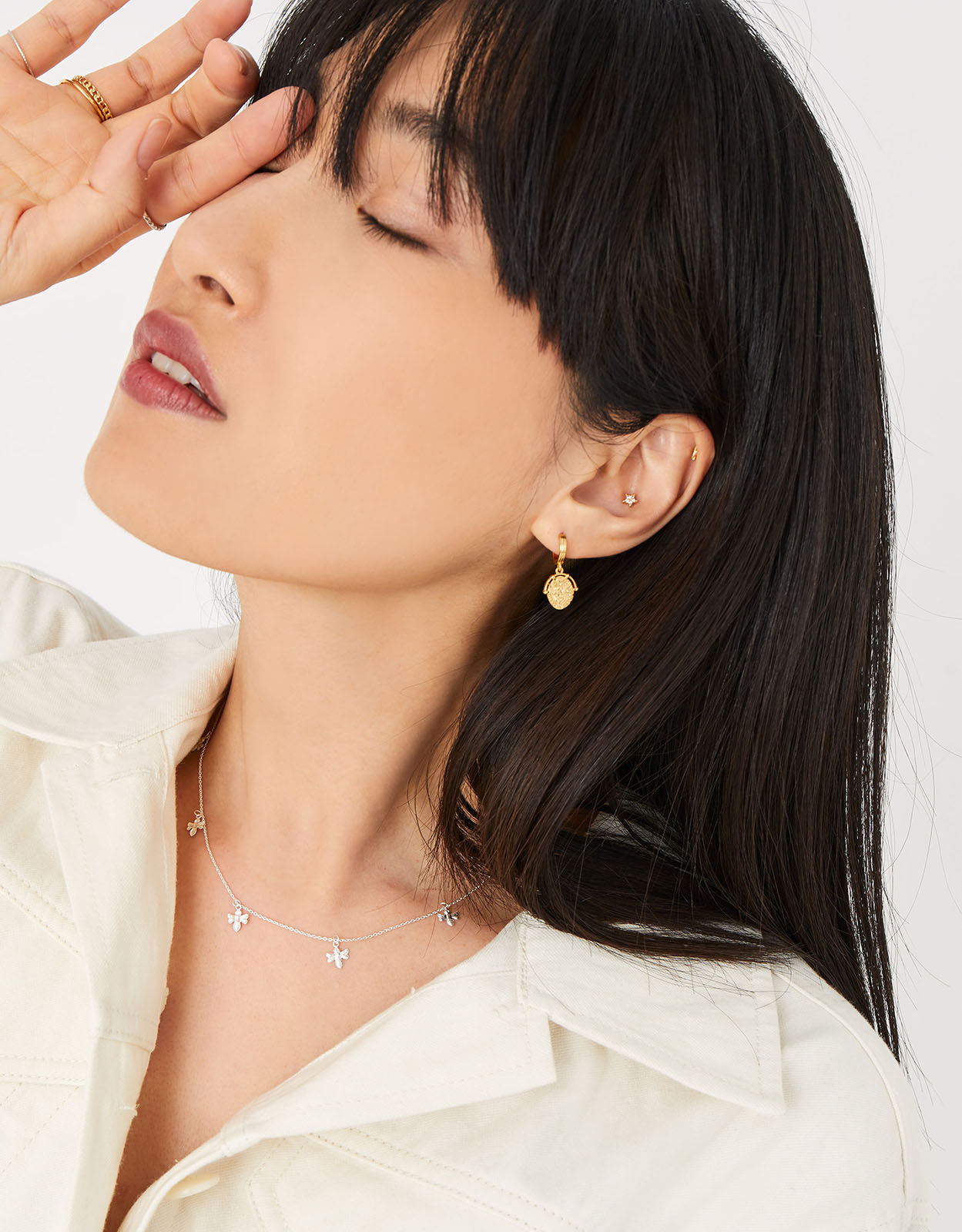 Accessorize bee necklace store