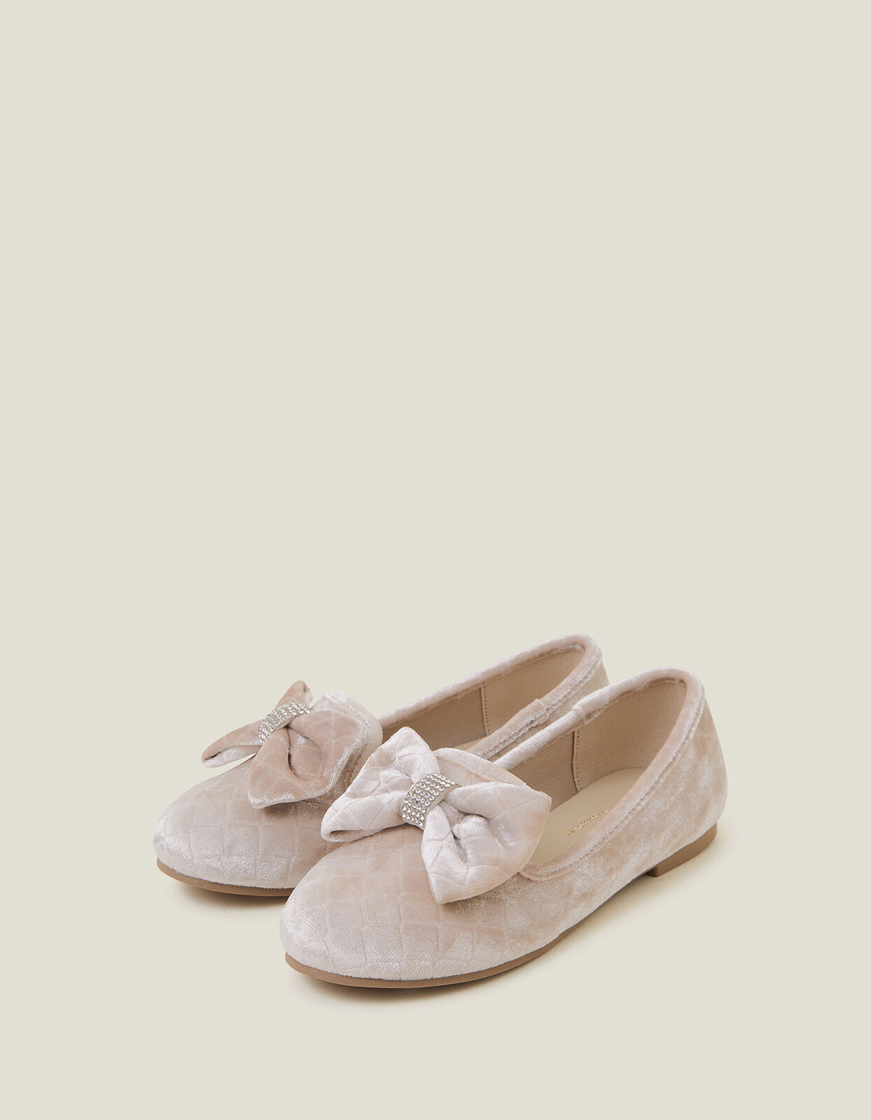 Accessorize girls shoes store