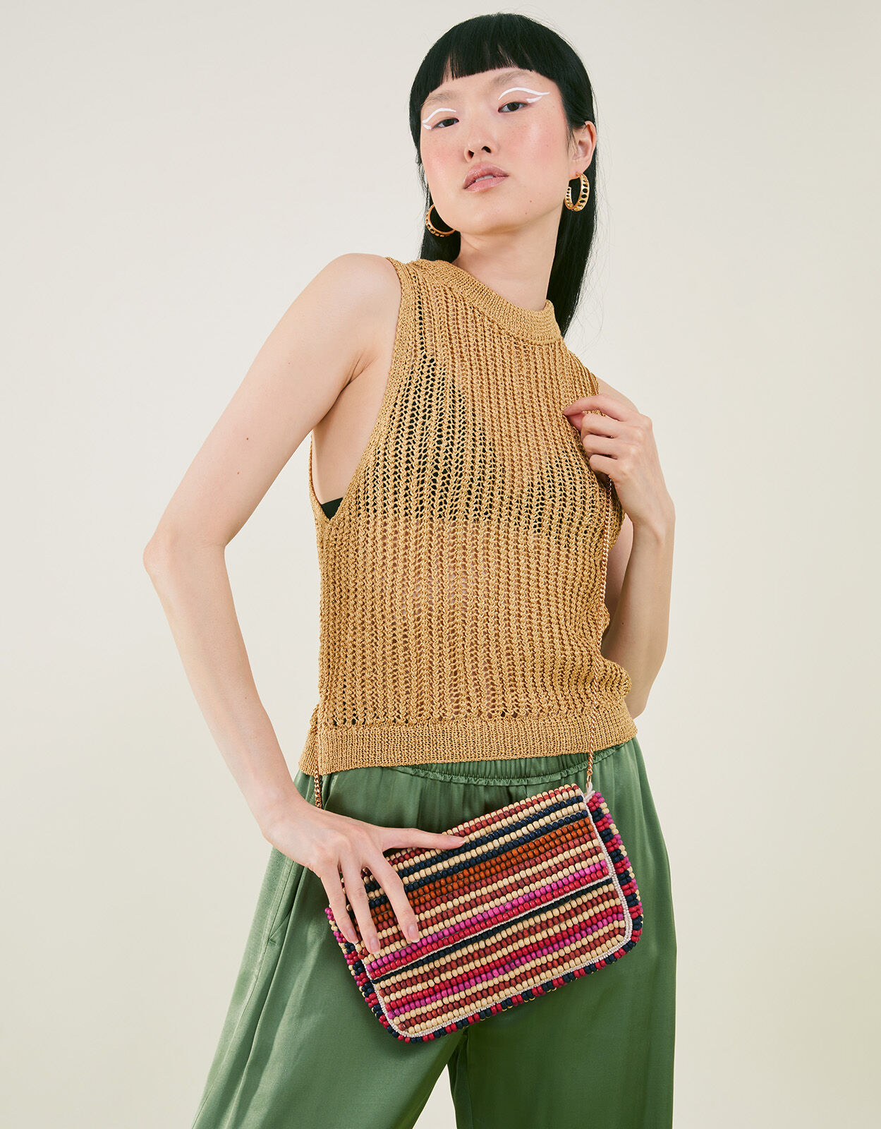 Large clutch discount bag with strap