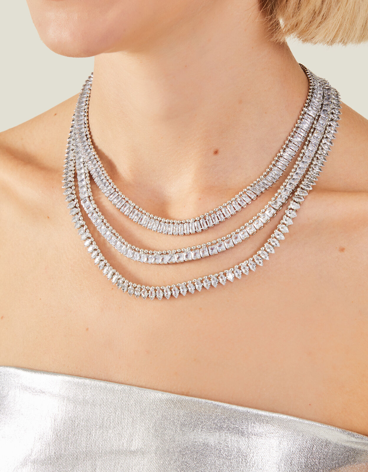 Crystal chain online