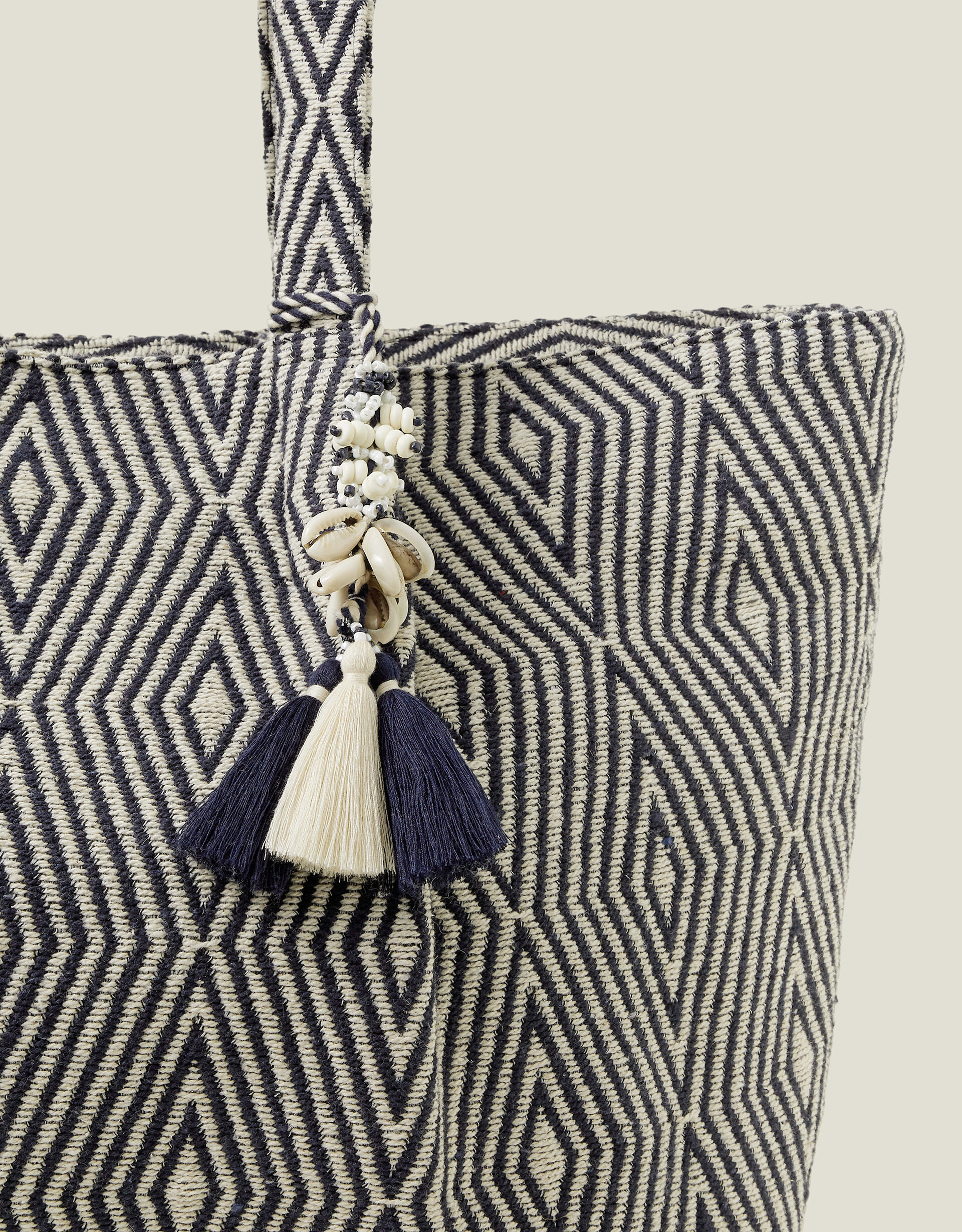 Accessorize overnight bag sale