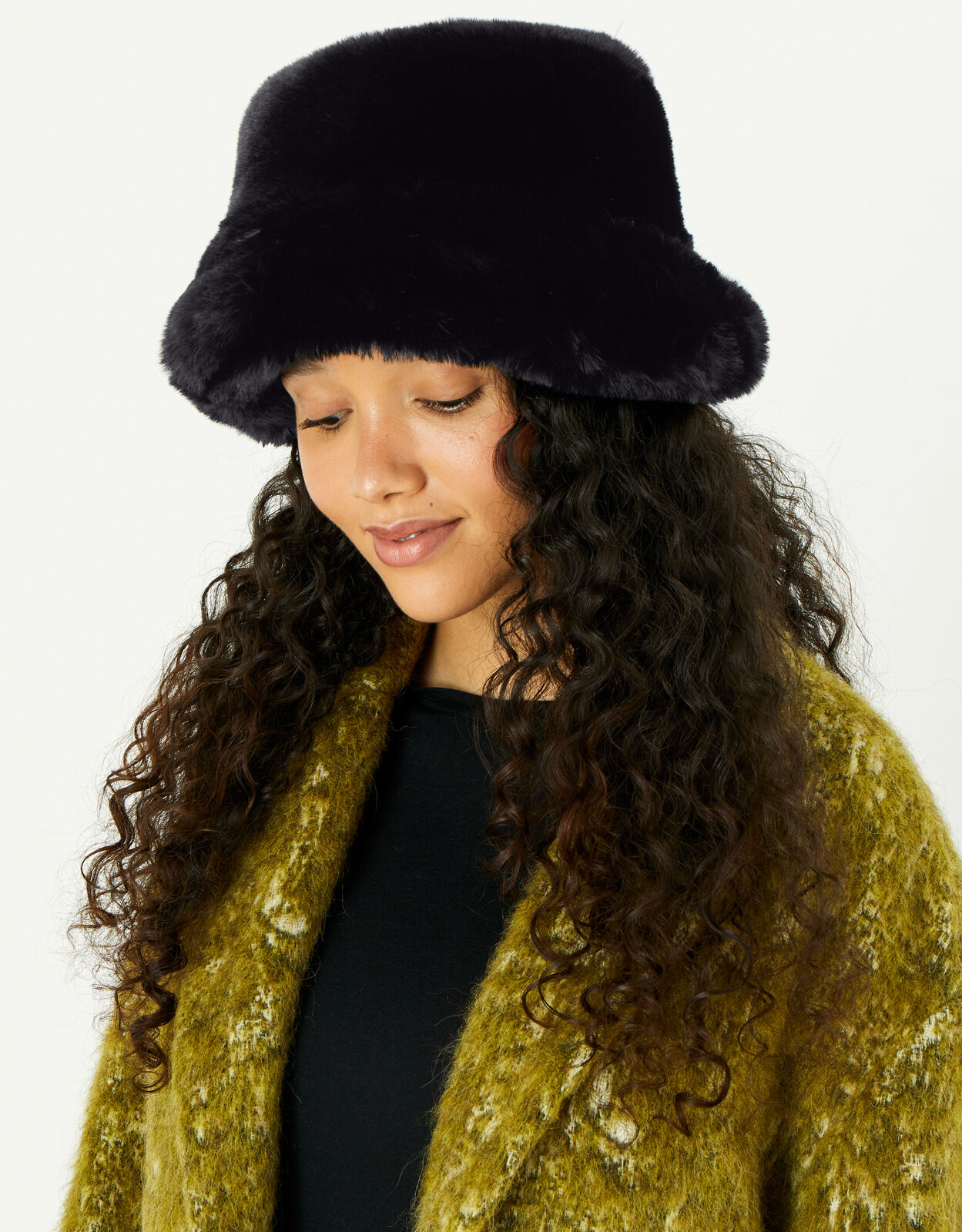 Faux fur clearance bucket hat