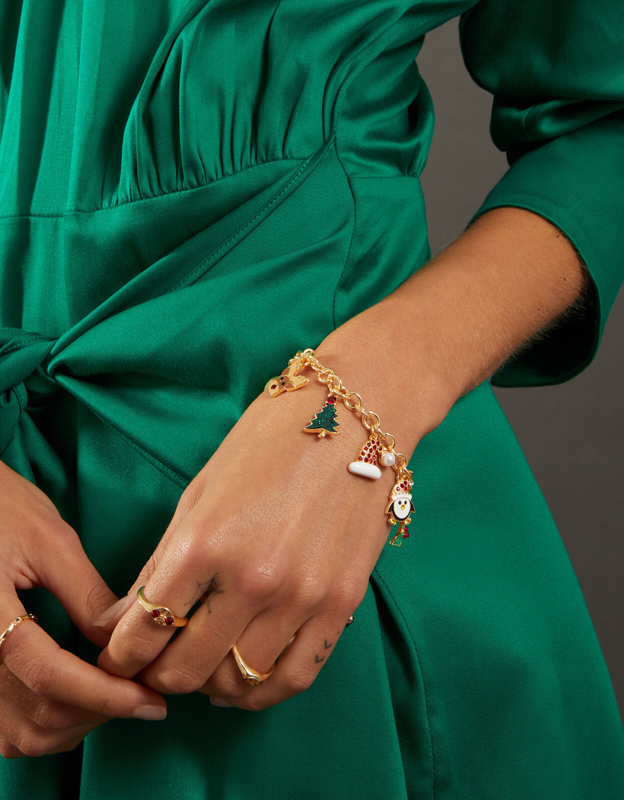 Novelty charm bracelets online