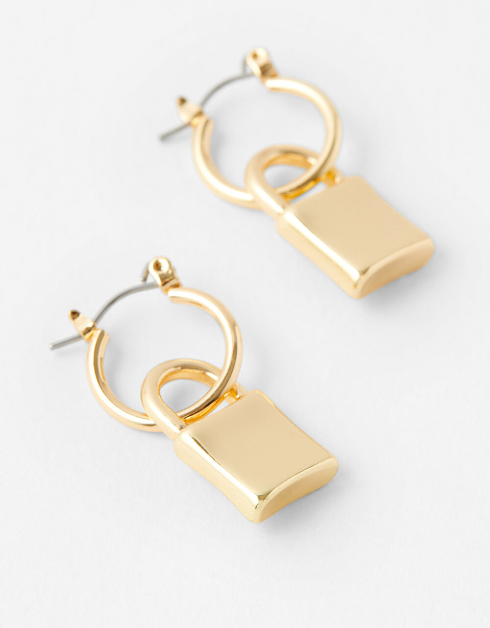 Accessorise hoop earrings Clearance