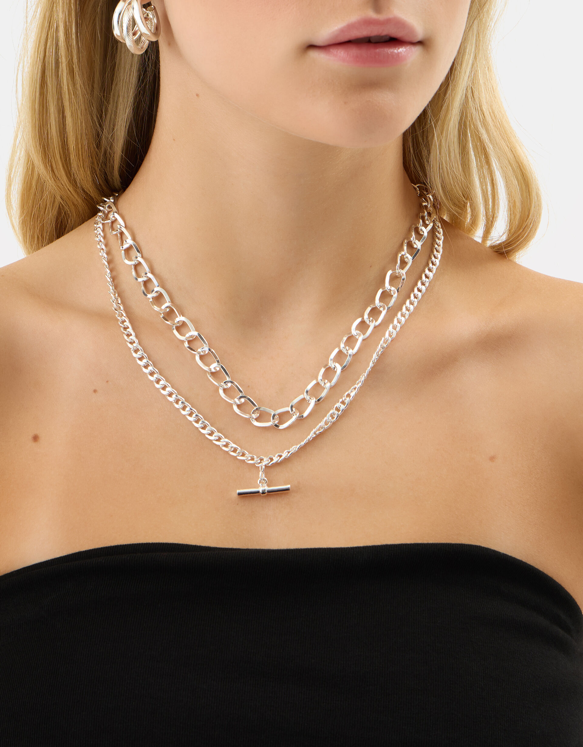 Layered T-Bar Chain Necklace | Pendant Necklaces | Accessorize UK