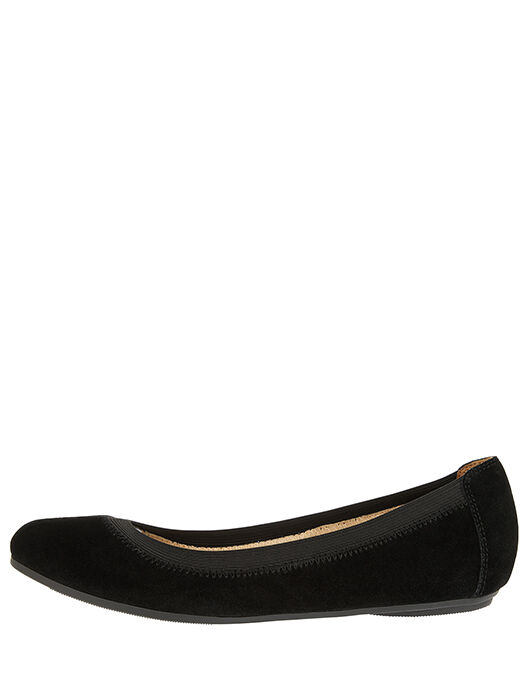 black ballet flats