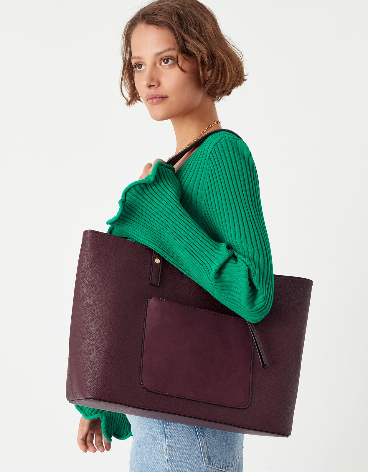 Accessorize red bag store