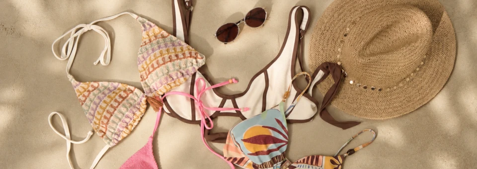 VISIT THE HOLIDAY SHOP 