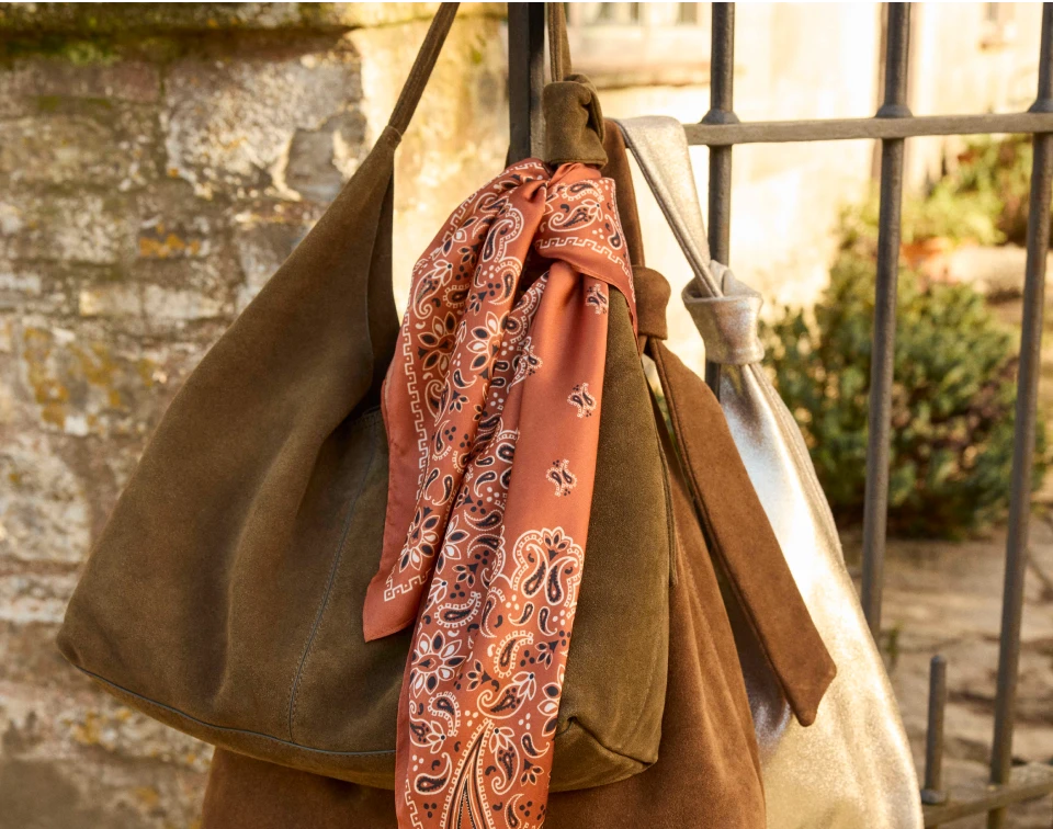 ACCESSORIZE ON DELIVEROO