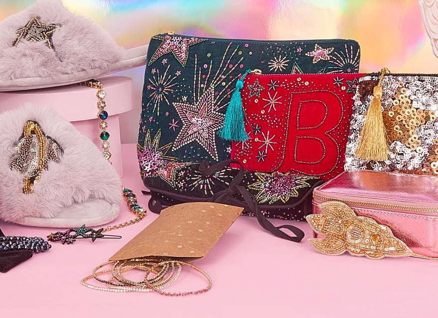 CHRISTMAS GIFT GUIDE