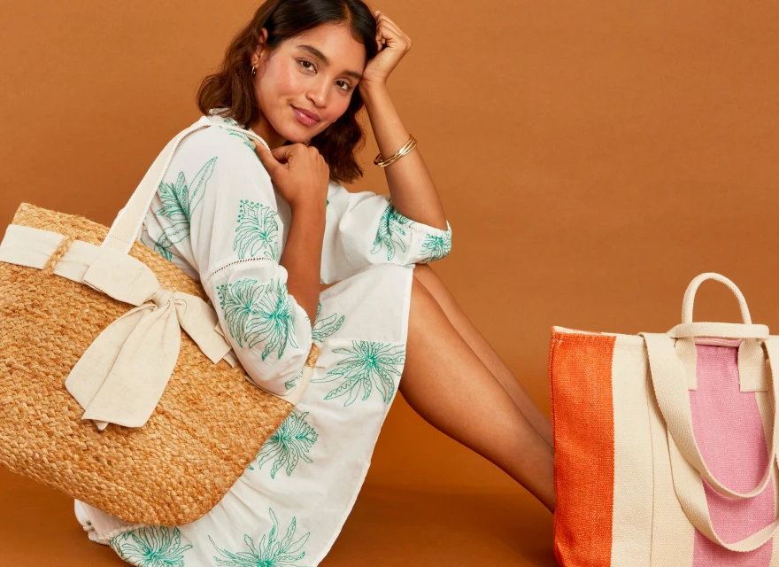Accessorize beach bag sale new arrivals