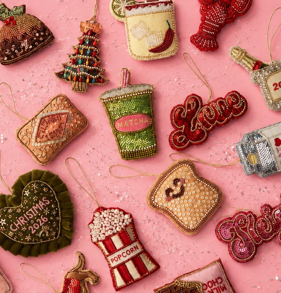SHOP DECORATIONS
